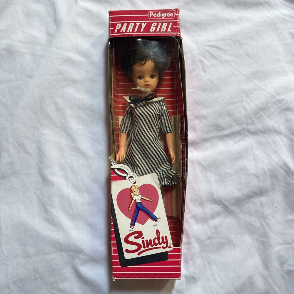 VTG Pedigree Sindy Doll PARTY GIRL Barbie Clone Open Box UK Brunette